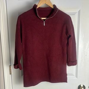 Cozy TAHARI Burgundy Sweater